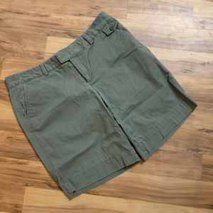 Dockers green Bermuda shorts size 16